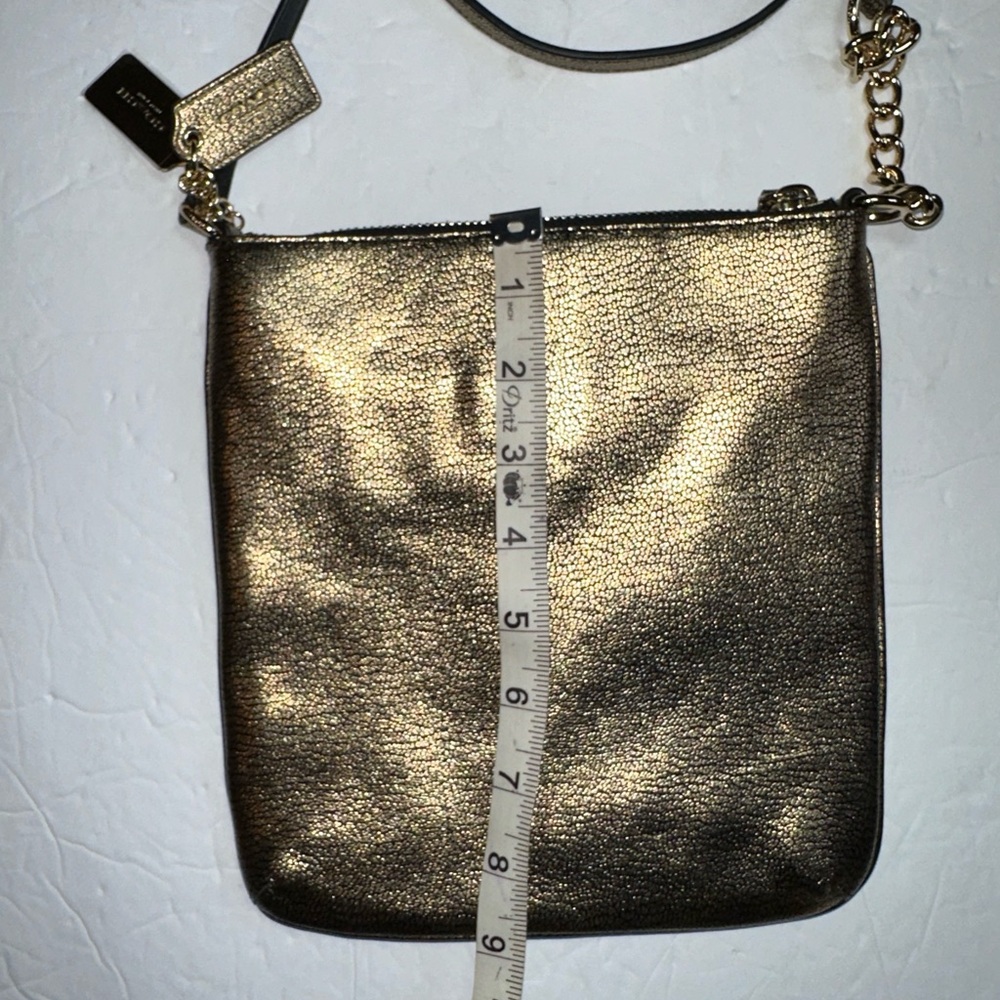 COACH F36502 Swagger Metallic Gold Pebble Leather Crossbody Swingpack Purse- O/S - Picture 8 of 13
